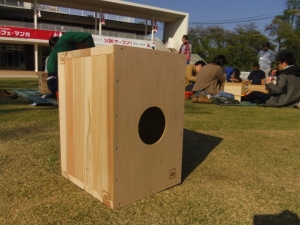 【小田原産木材でカホンを作って叩いてみよう!ワークショップ】