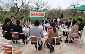 【まちカフェ 〜学生と市長のまちづくり懇談会〜】