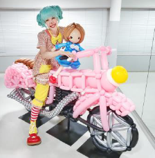 【バルーンパフォーマーキャサリンの風船プレゼント】