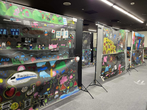 【放課後児童クラブが力を合わせてSDGsアートに挑戦!】